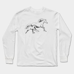 Stute mit Fohlen Long Sleeve T-Shirt